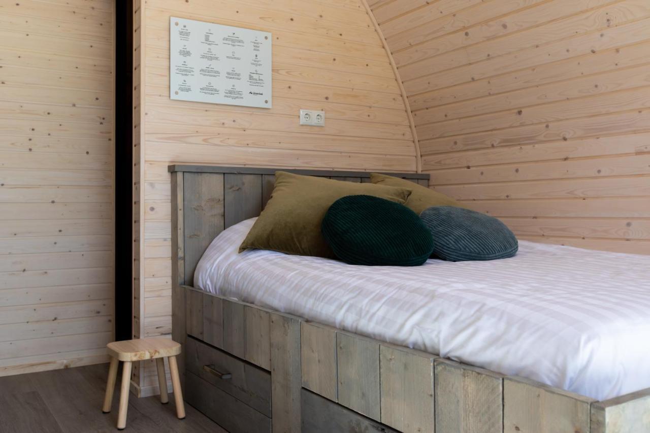 Pod Huisje Met Hottub Доккум Экстерьер фото
