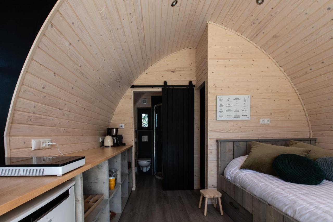 Pod Huisje Met Hottub Доккум Экстерьер фото