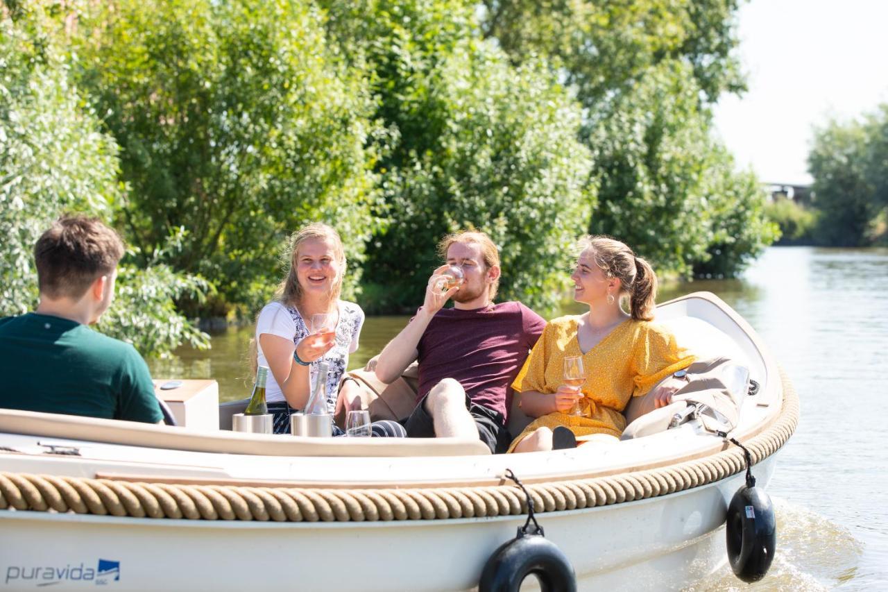 Pod Huisje Met Hottub Доккум Экстерьер фото